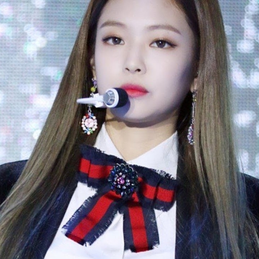 Gucci 💎 Iconic Bow Brooch Stripe Red Navy Blue Jewerly Accent